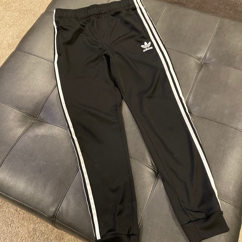 Adidas boys sweatpants sz L (13-14 years)